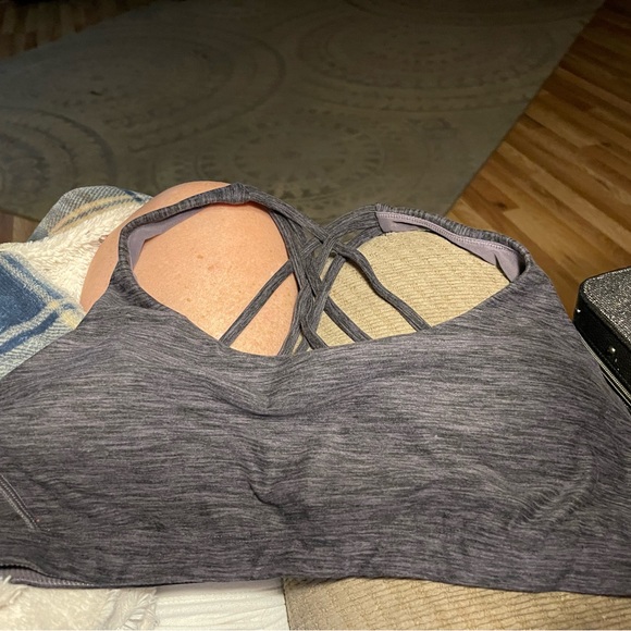 Brand new with tags Victoria Secret bra. Essential Strappy Sports Bra. - Picture 3 of 10